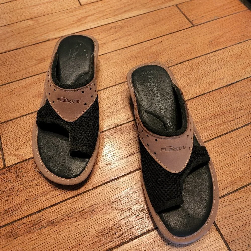 SANDALS - Picture 1 of 6